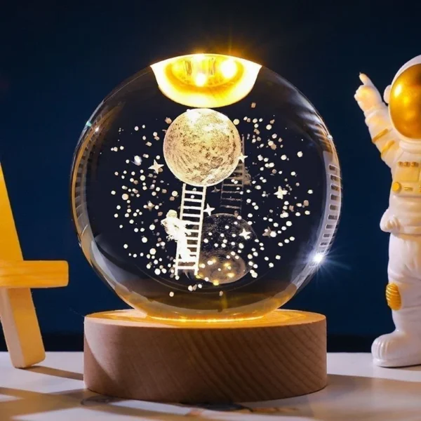 Luminária LED Bola de Cristal Sistema Solar para Quarto Infantil Base Madeira IZEUNIVERSE LIGHT