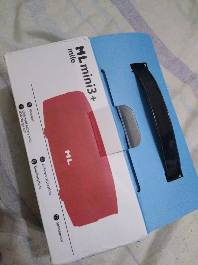Caixa de Som Bluetooth Portátil 12h Bateria à Prova de Respingos IZELOUD MAX photo review