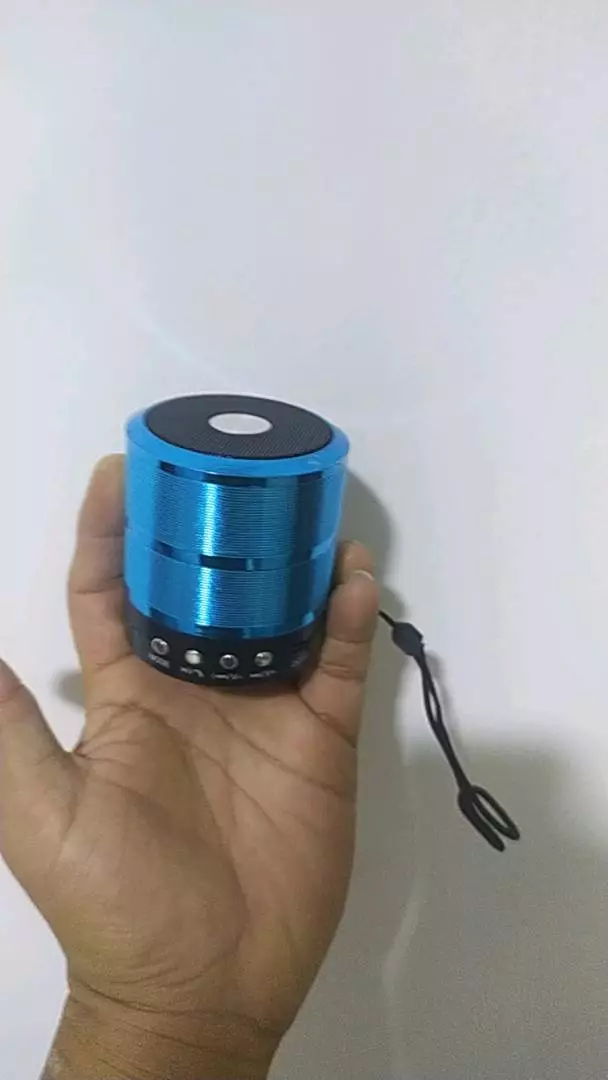 Caixa de Som Bluetooth Portátil Kapbom WS-887, Rádio FM, Entrada SD, Bateria 500mAh - IZELOUD GO photo review