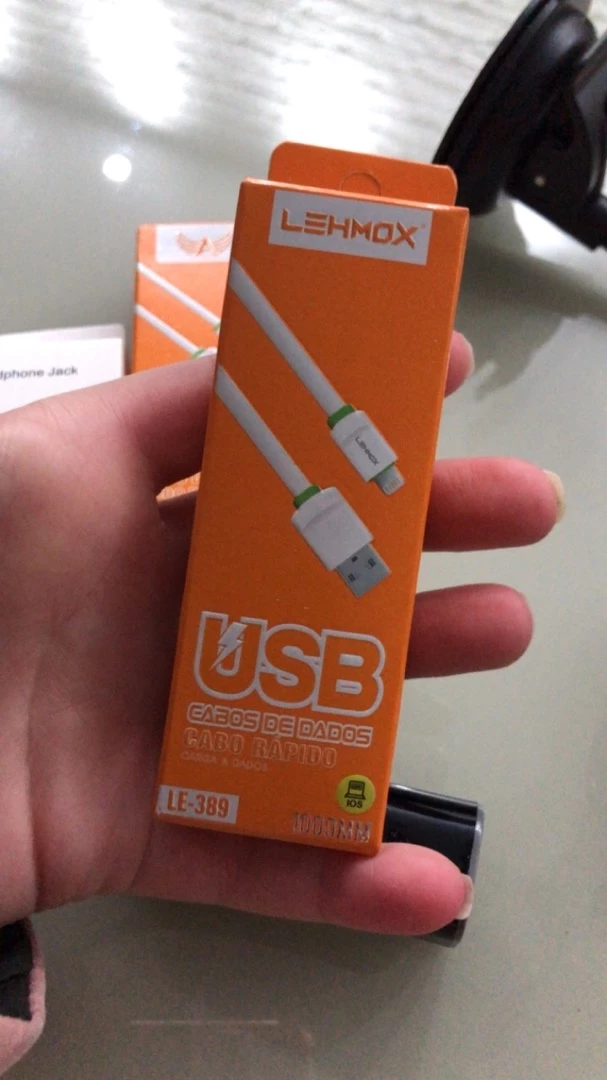 Cabo Carregador iPhone 1 Metro Turbo 3.1A Compatível iOS LEHMOX IZEFAST CHARGE photo review