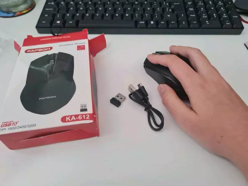 Mouse Sem Fio Recarregável 3200DPI KA-612 KAPBOM, 2.4Ghz, Compatível Windows e Mac, IZEPOWER PRO photo review
