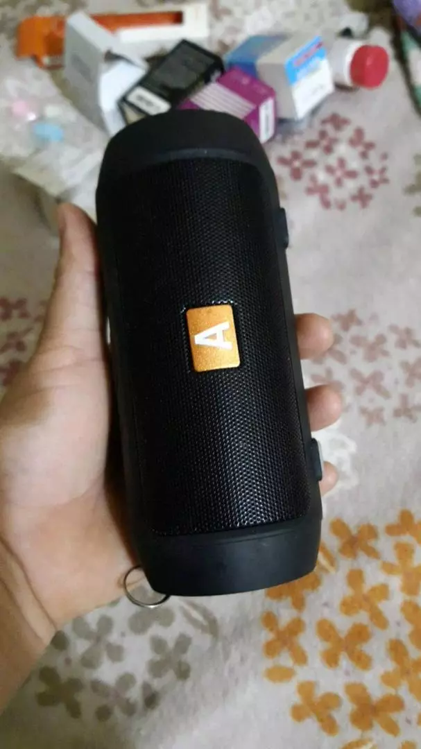 Caixa de Som Bluetooth Portátil Graves Fortes 6h de Bateria IZEBOOST SOUND photo review