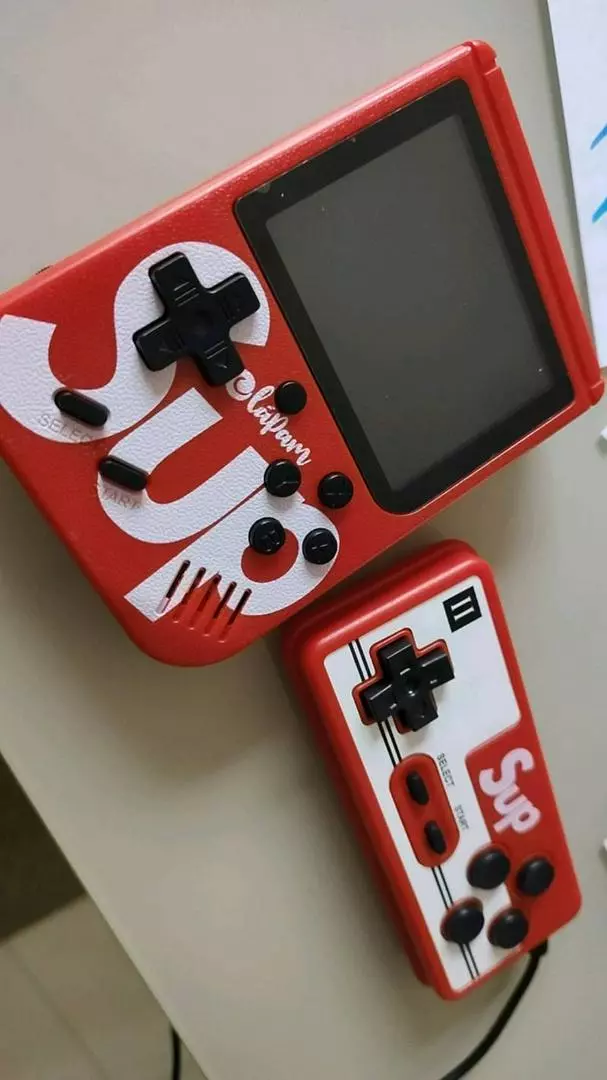 Console Portátil Retro 400 Jogos 2 Players Tela 3" Bivolt IZEPLAY FUN photo review