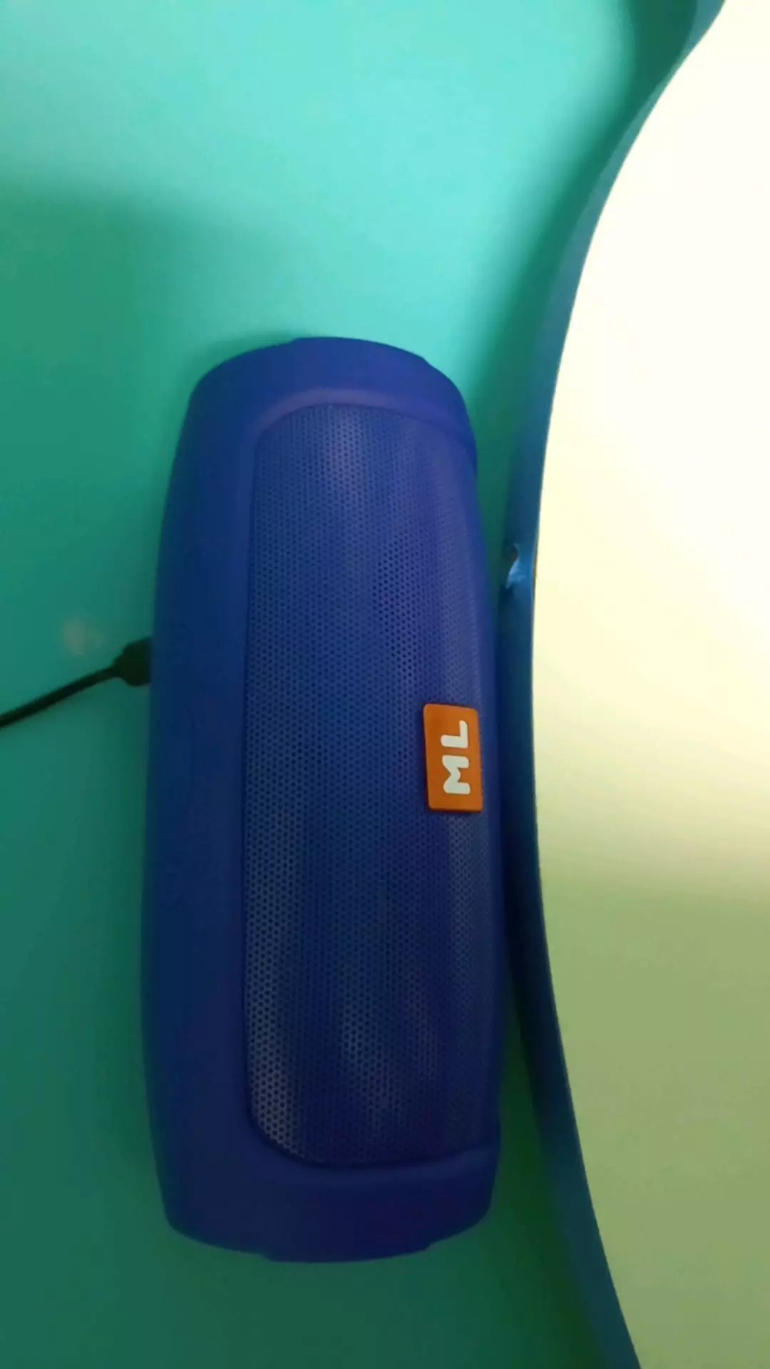 Caixa de Som Bluetooth Portátil 12h Bateria à Prova de Respingos IZELOUD MAX photo review