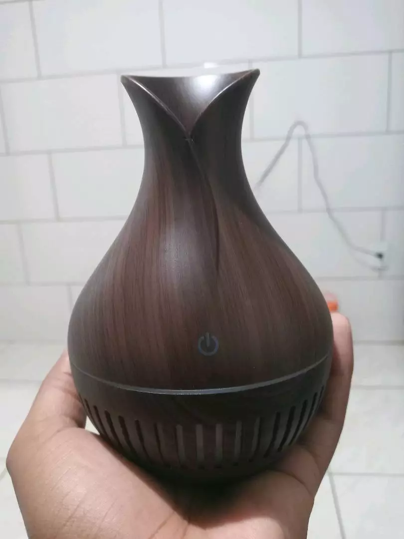 Umidificador Aromatizador Silencioso Madeira LED Recarregável IZEWOOD AIR photo review
