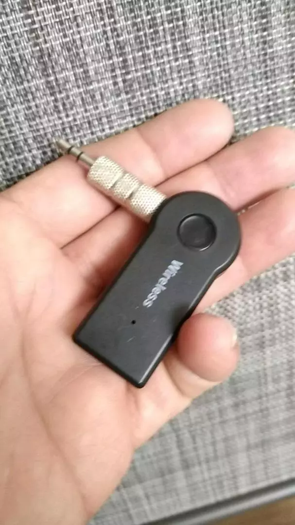 Receptor Bluetooth P2 3.5mm Som Carro Sem Fio Microfone IZEPLAY MAX photo review