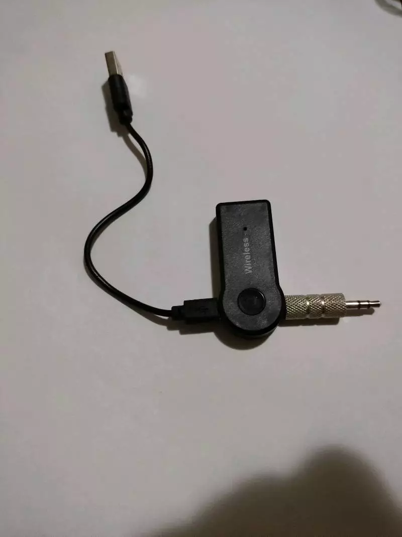Receptor Bluetooth P2 3.5mm Som Carro Sem Fio Microfone IZEPLAY MAX photo review