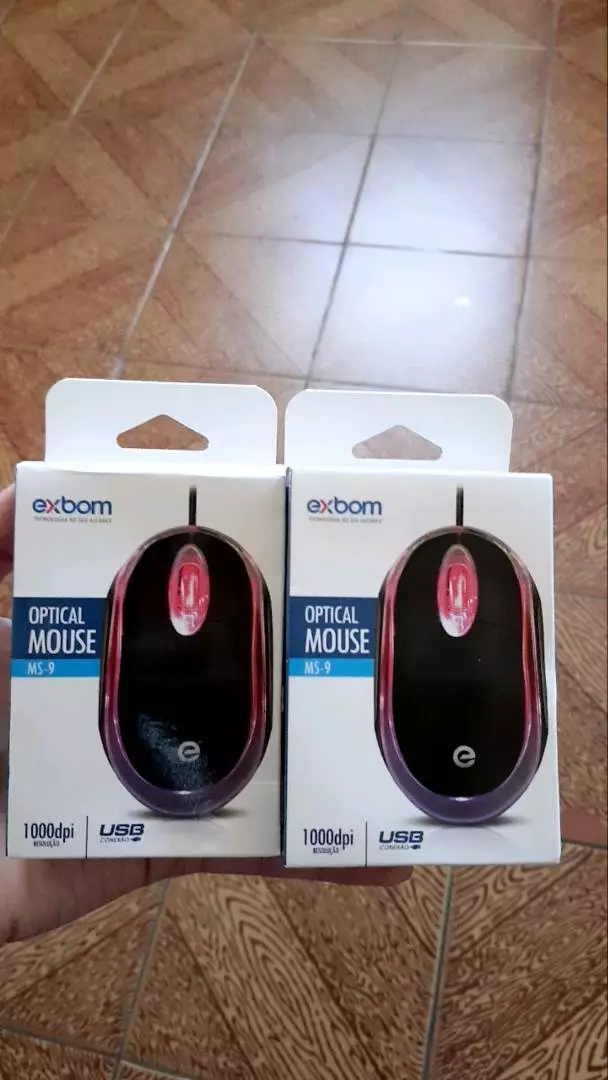 Mouse USB Óptico Preto Compacto com LED, Ergonômico, Alta Precisão IZECLICK PRO photo review