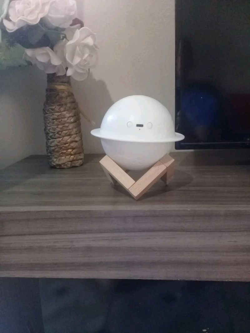 Luminária Umidificador Lua 3D Aromaterapia LED Branco Amarelo IZELOFT AIR photo review