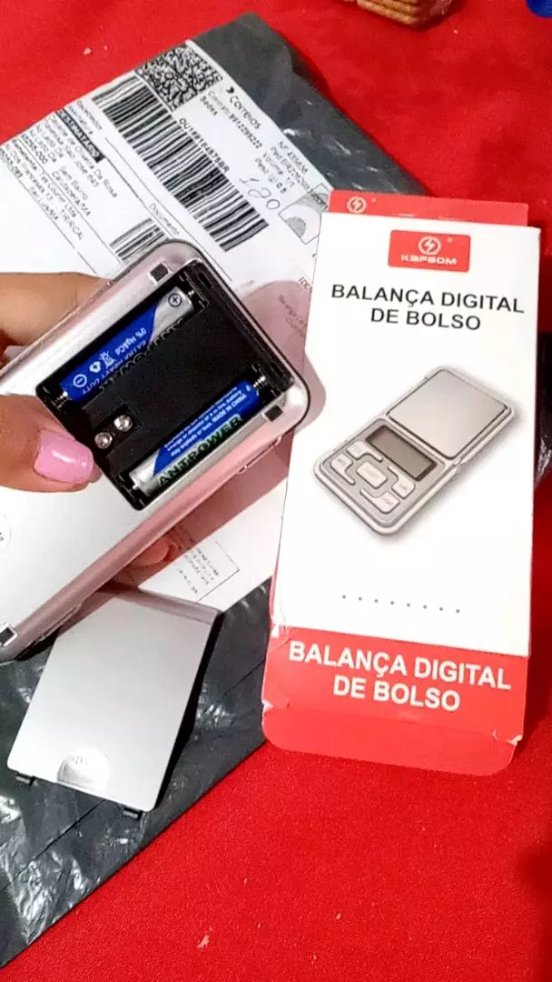 Balança Digital de Bolso Alta Precisão 0,01g-500g LCD Portátil IZEWEIGHT PRO photo review