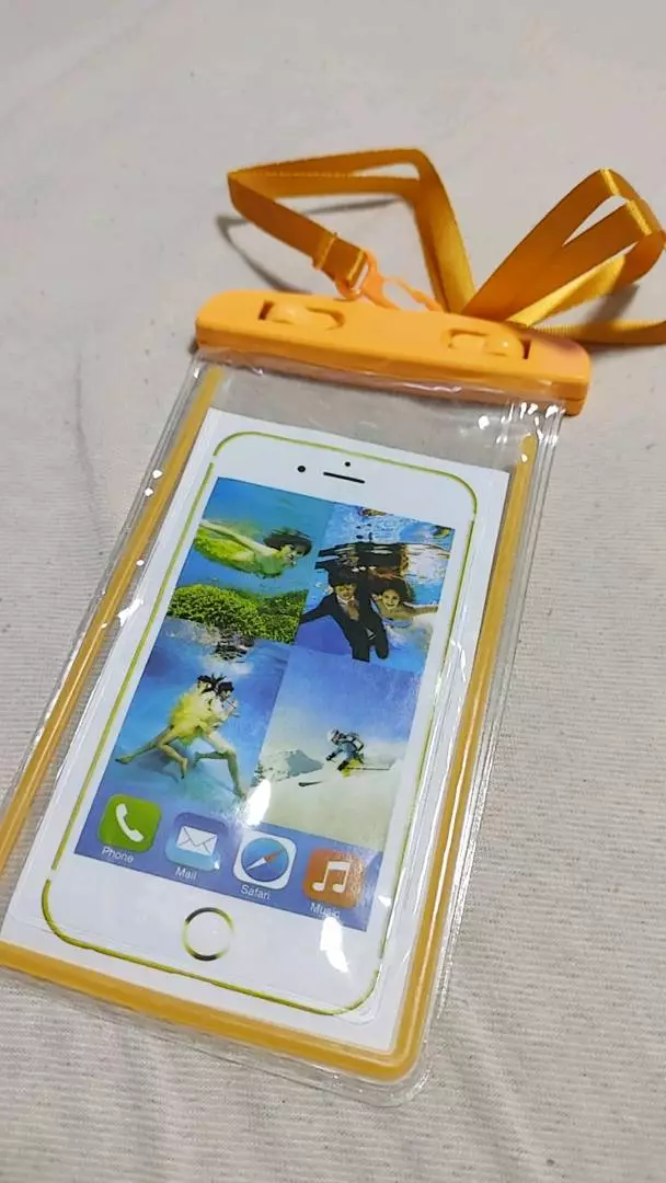 Capa Protetora Celular Impermeável Praia Piscina IZEWATER PRO photo review