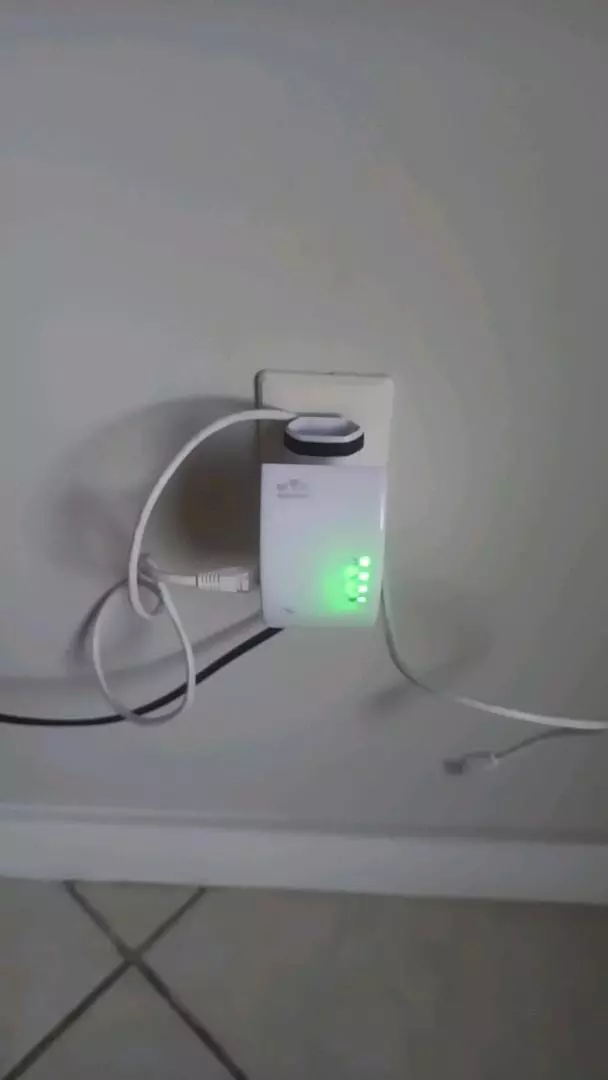 Repetidor WiFi 600Mbps Sinal Forte 2.4GHz Instalação Fácil IZECONNECT PRO photo review