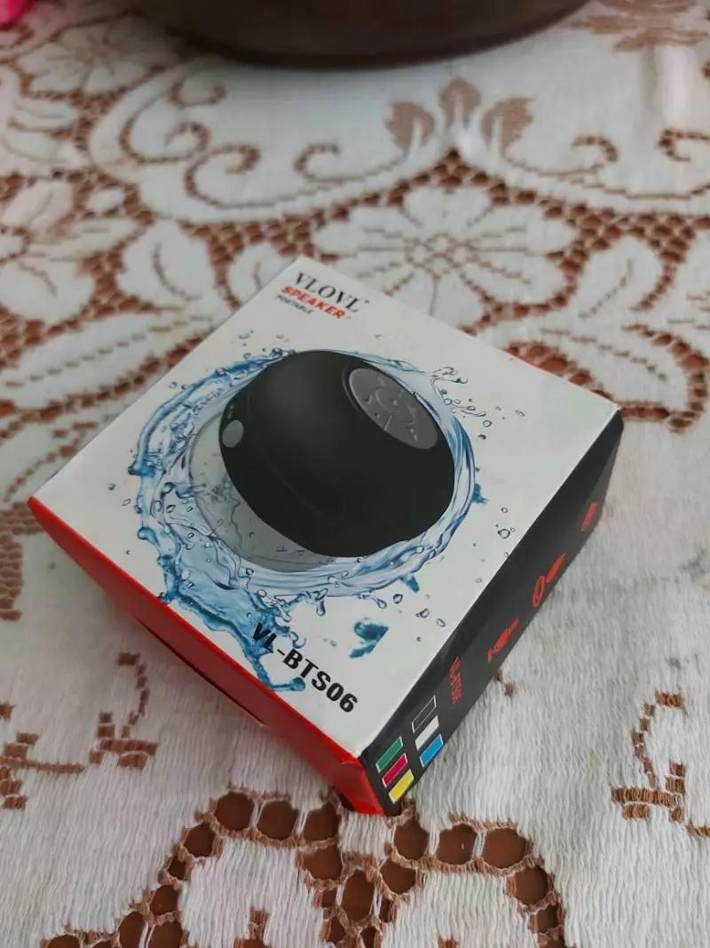 Caixa de Som Bluetooth À Prova d'Água Portátil com Ventosa IZEWAVE SOUND photo review