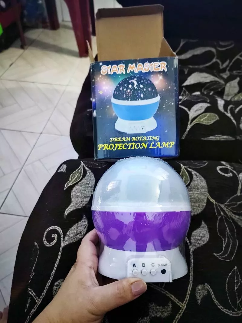 Luminária Projetora Estelar Multicolorida Infantil USB Portátil IZELOOM MAGIC photo review