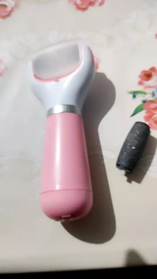Esfoliador Elétrico de Pés Recarregável USB, Lixa Rotativa, Remoção de Calos com Refil Grátis IZERELAX SOFT photo review