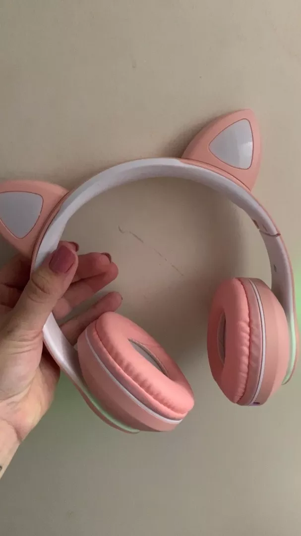 Headphone Bluetooth Orelha de Gato LED RGB Dobrável Microfone IZEPLAY FUN photo review