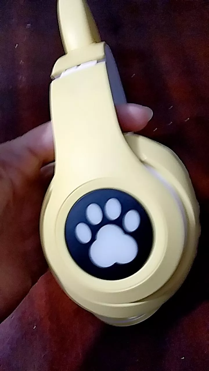 Headphone Bluetooth Orelha de Gato LED RGB Dobrável Microfone IZEPLAY FUN photo review