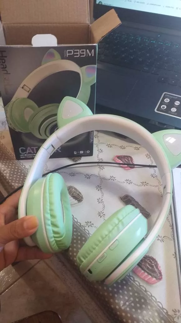 Headphone Bluetooth Orelha de Gato LED RGB Dobrável Microfone IZEPLAY FUN photo review