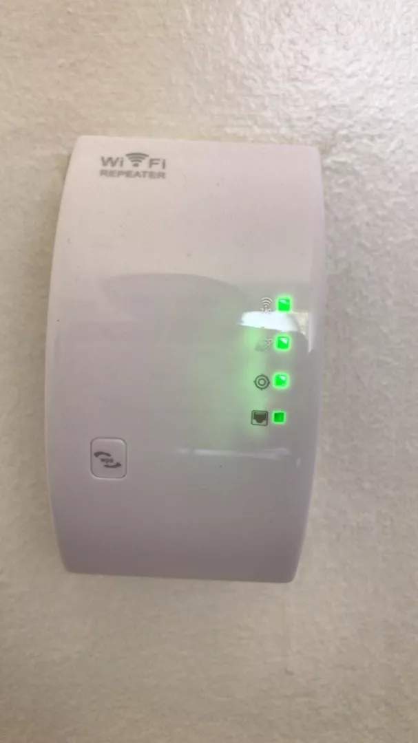 Repetidor WiFi 600Mbps Sinal Forte 2.4GHz Instalação Fácil IZECONNECT PRO photo review