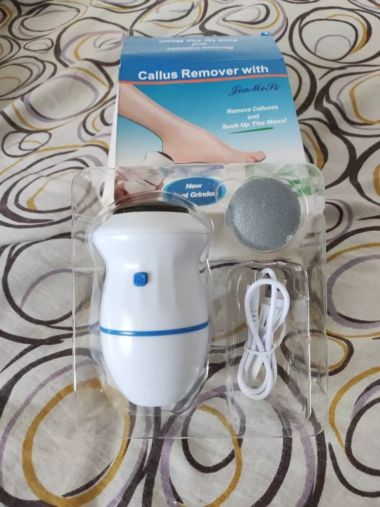 Removedor de Calos Elétrico Recarregável com LED, Aspirador à Vácuo e Dupla Cabeça IZEFOOT LUX photo review