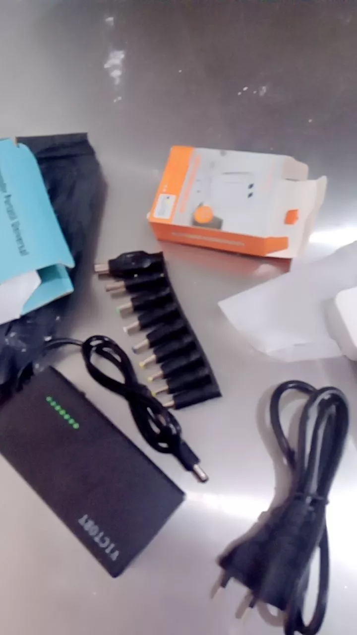 Carregador Turbo Rápido Hmaston 2 USB 3.1A Bivolt IZEFAST PRO photo review