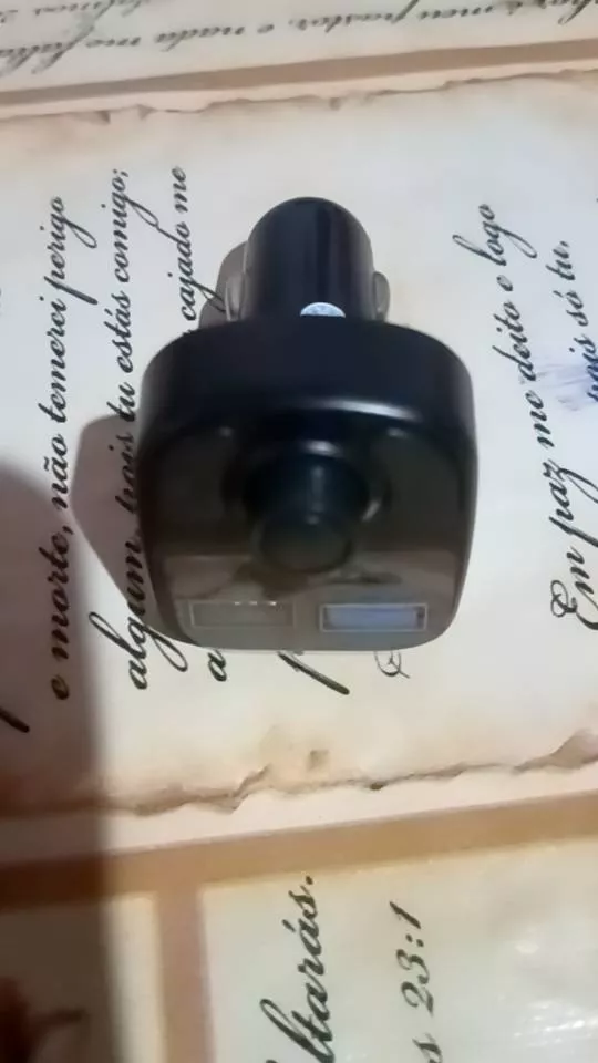 Adaptador Bluetooth FM para Carro Viva Voz, Carregador Veicular Sem Fio, Compatível Android e IOS IZEWIRE CONNECT photo review