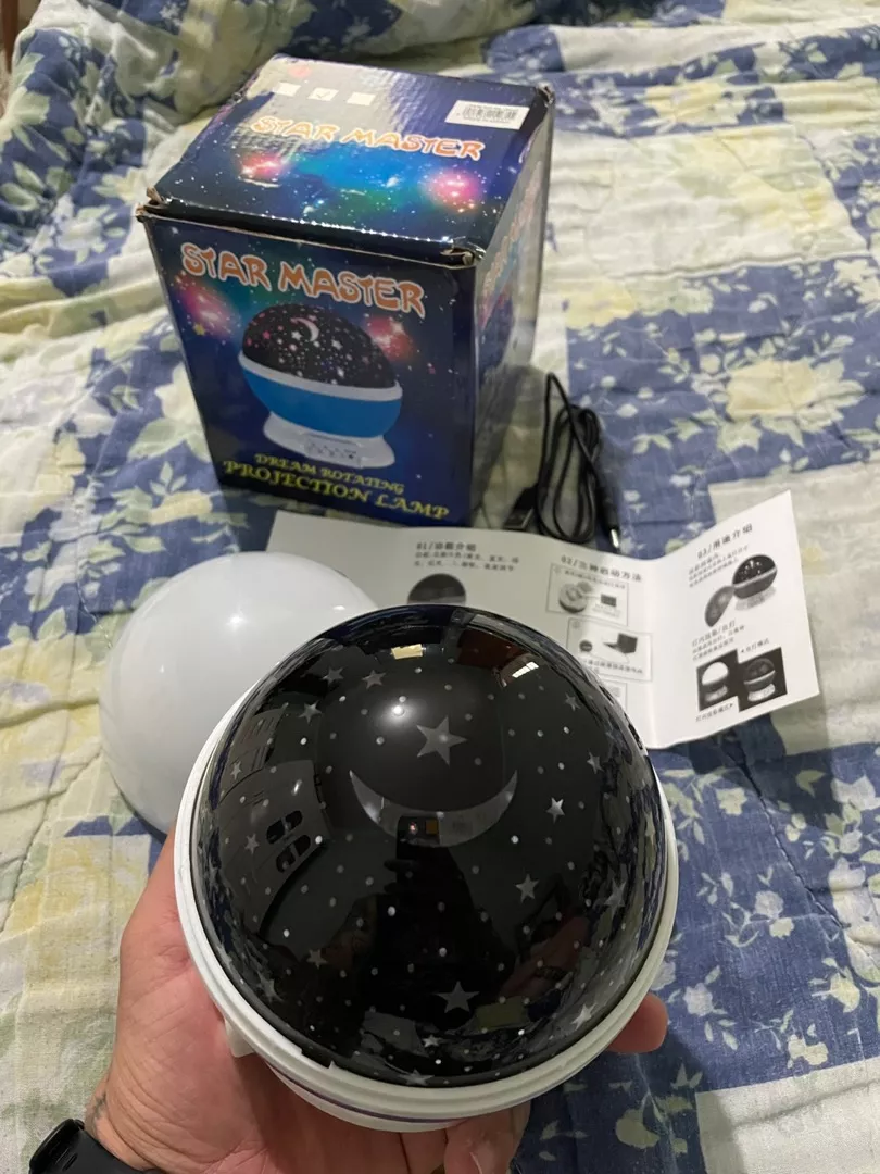 Luminária Projetora Estelar Multicolorida Infantil USB Portátil IZELOOM MAGIC photo review