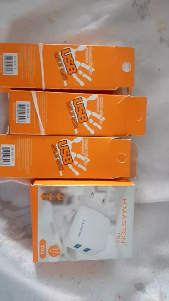 Carregador Turbo Rápido Hmaston 2 USB 3.1A Bivolt IZEFAST PRO photo review