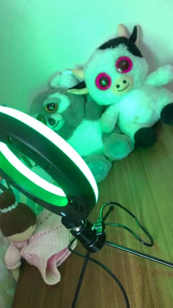 Ring Light de Mesa 6,5" RGB Portátil com Mini Tripé Ajustável IZEGLAM PRO photo review