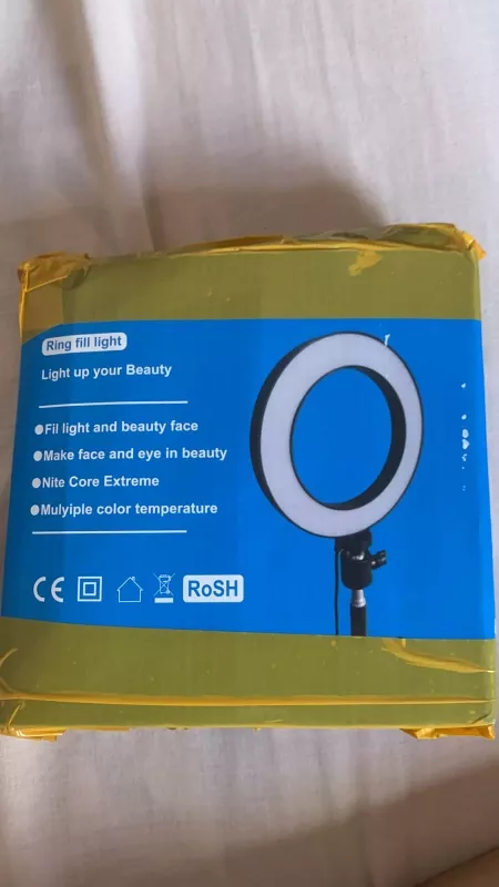 Ring Light de Mesa 6,5" RGB Portátil com Mini Tripé Ajustável IZEGLAM PRO photo review