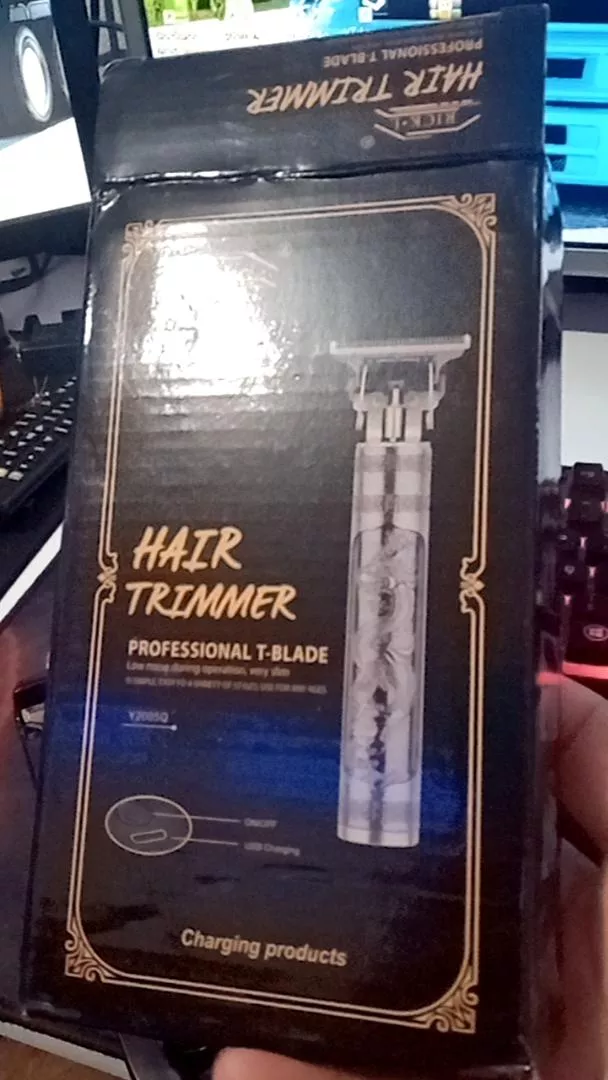 Máquina de Cortar Cabelo e Barba Elétrica Profissional Sem Fio Ajustável IZEBLADE PRO photo review