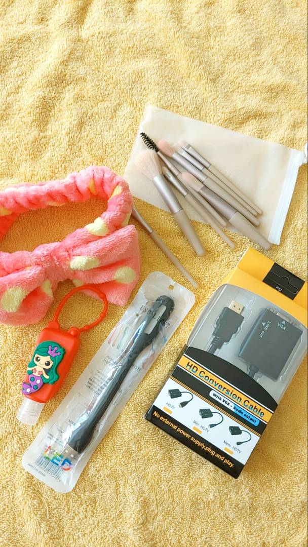 Kit de Pincéis de Maquiagem 8 Peças com Estojo Transparente Para Viagem Cerdas Macias Face e Olhos IZEGLAM TOUCH photo review
