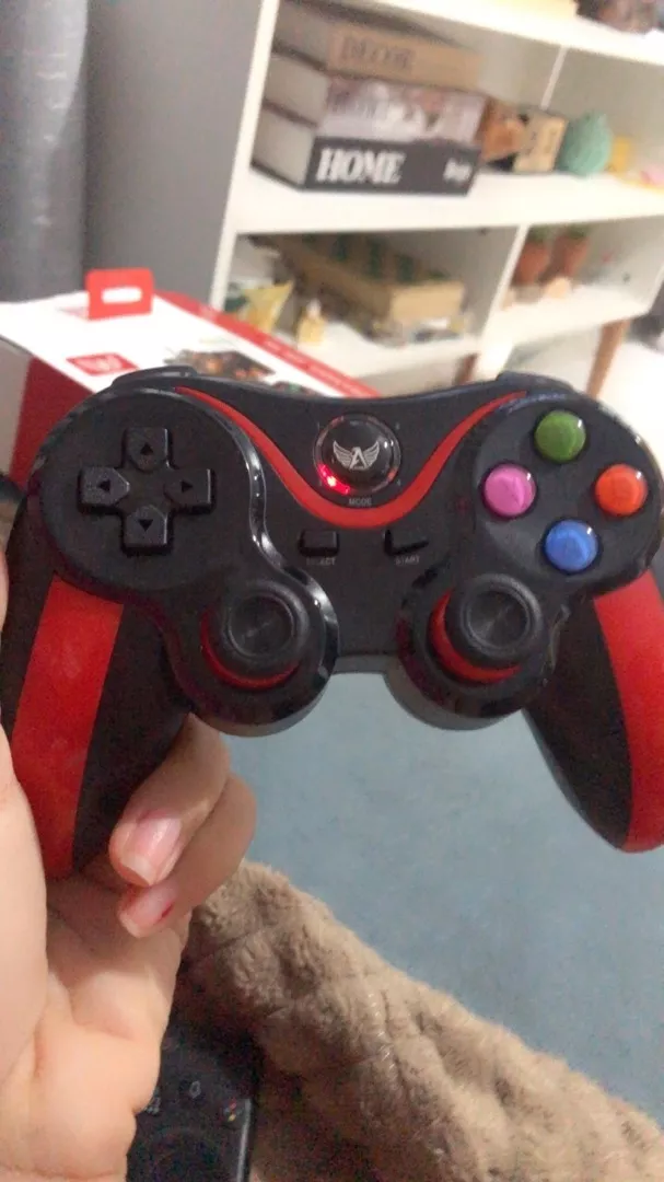 Controle Joystick Bluetooth Universal, Compatível Android e PC, Design Ergonômico, Suporte Celular IZEPLAY PRO photo review