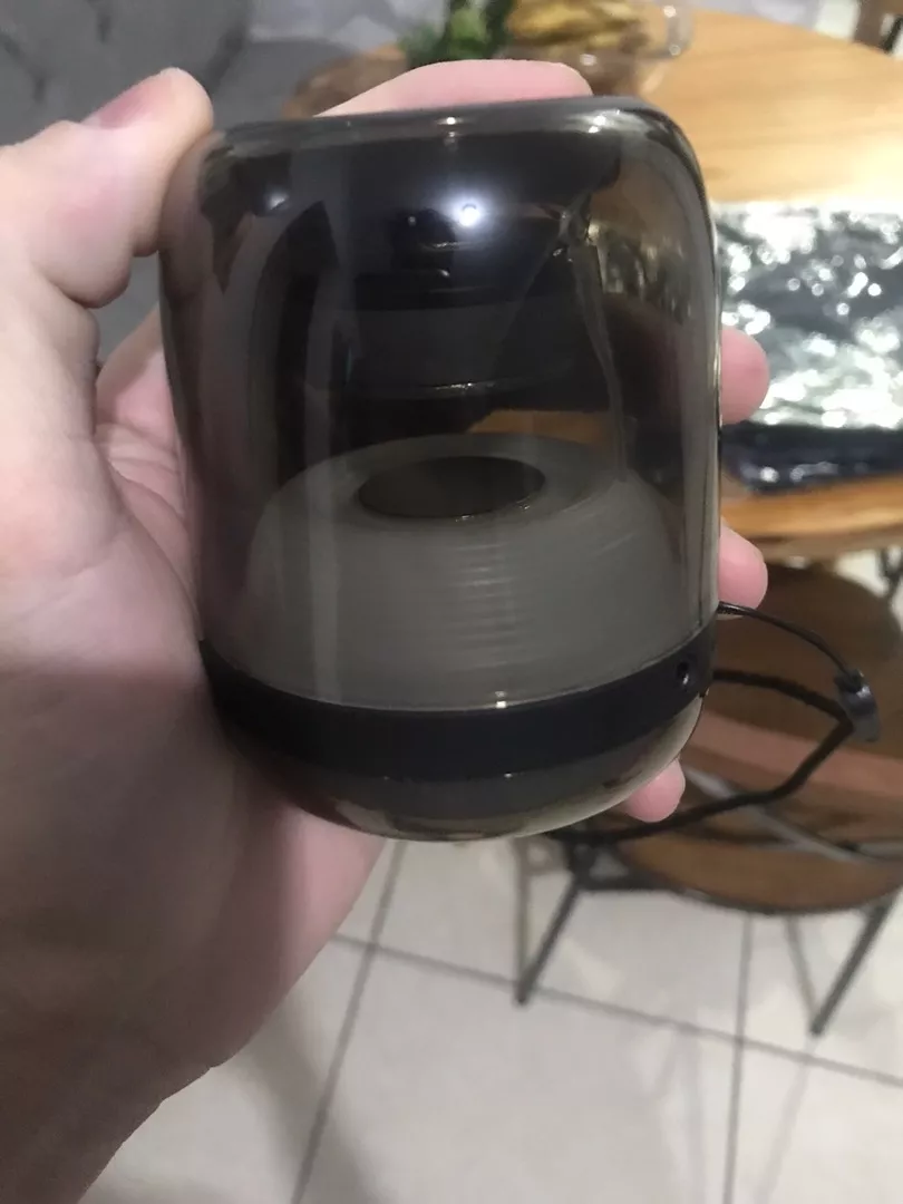 Caixa de Som Bluetooth Portátil 10W Prova d'Água RGB 32GB Bateria 1200mAh IZESOUND GLOW photo review