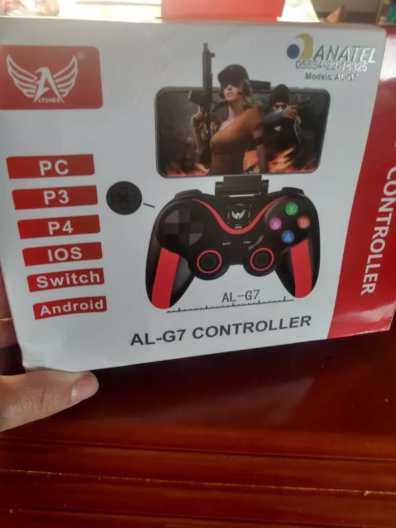 Controle Joystick Bluetooth Universal, Compatível Android e PC, Design Ergonômico, Suporte Celular IZEPLAY PRO photo review