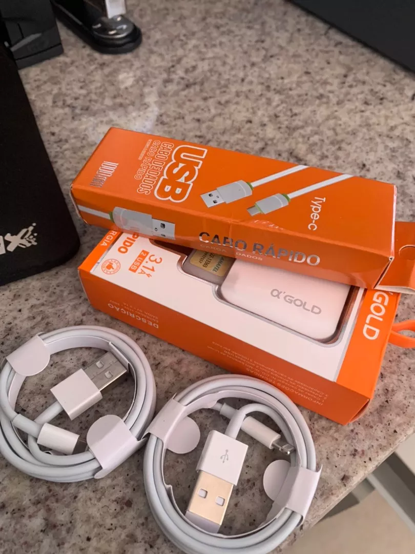 Carregador Turbo Rápido Hmaston 2 USB 3.1A Bivolt IZEFAST PRO photo review