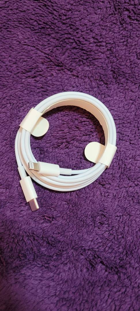 Cabo Apple USB-C para Lightning 20W Recarga Rápida Sincronização 2 Metros IZEFAST CHARGE photo review