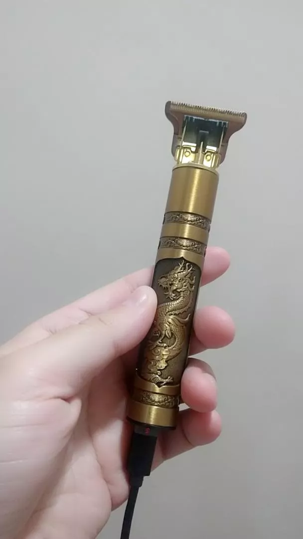 Máquina de Cortar Cabelo e Barba Elétrica Profissional Sem Fio Ajustável IZEBLADE PRO photo review