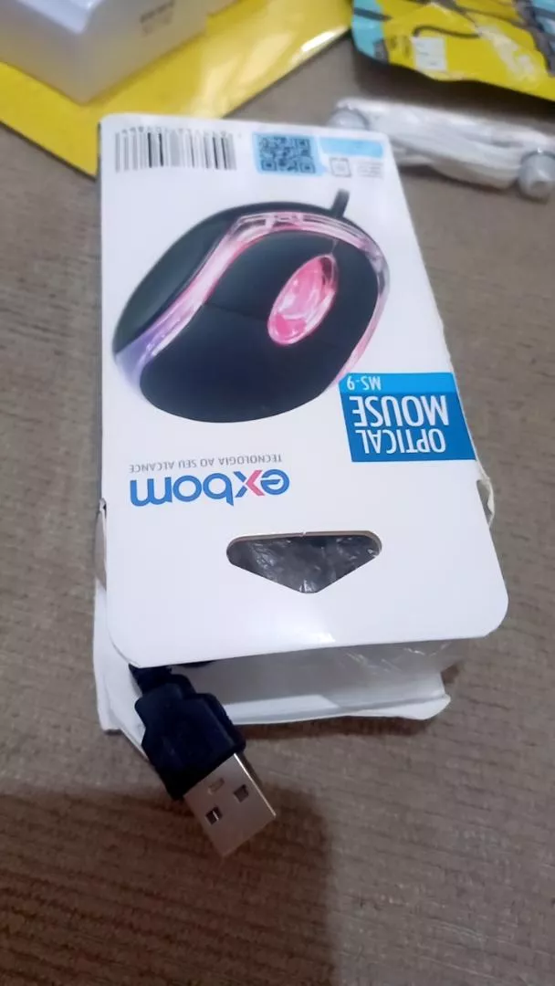 Mouse USB Óptico Preto Compacto com LED, Ergonômico, Alta Precisão IZECLICK PRO photo review