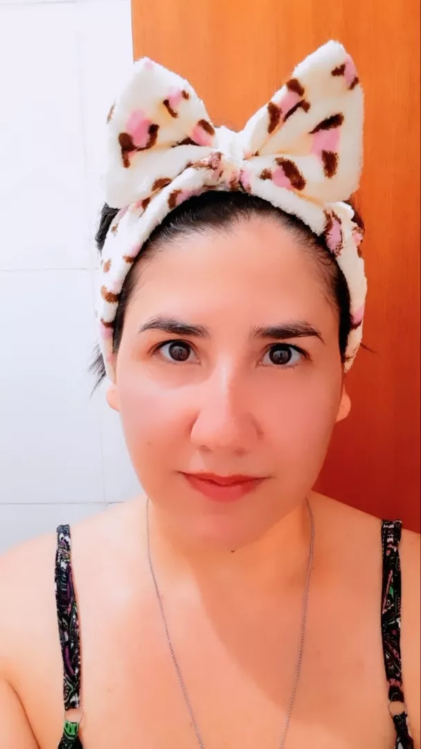 Faixa de Cabelo Pelúcia Laço Bege Antideslizante para Maquiagem e Skincare IZEGLAM TOUCH photo review