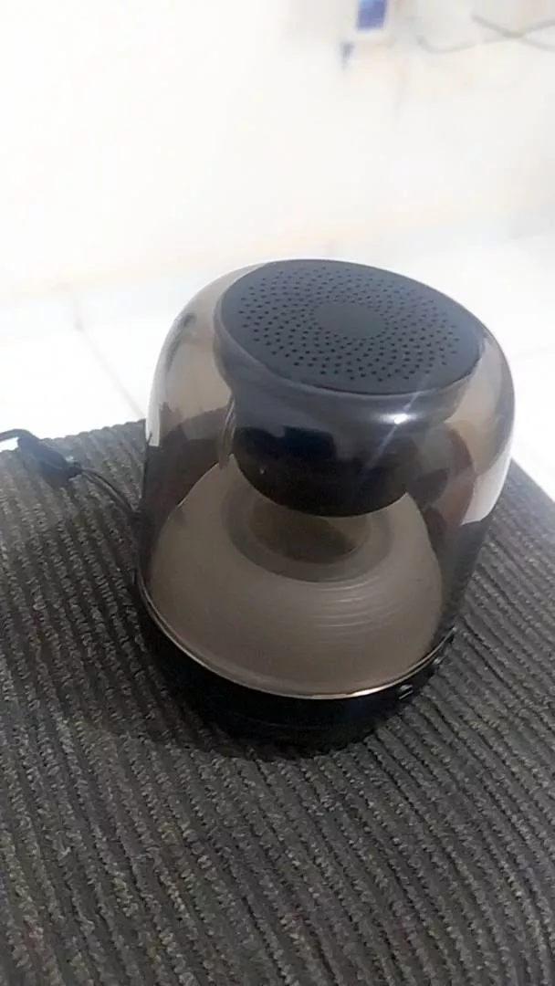Caixa de Som Bluetooth Portátil 10W Prova d'Água RGB 32GB Bateria 1200mAh IZESOUND GLOW photo review