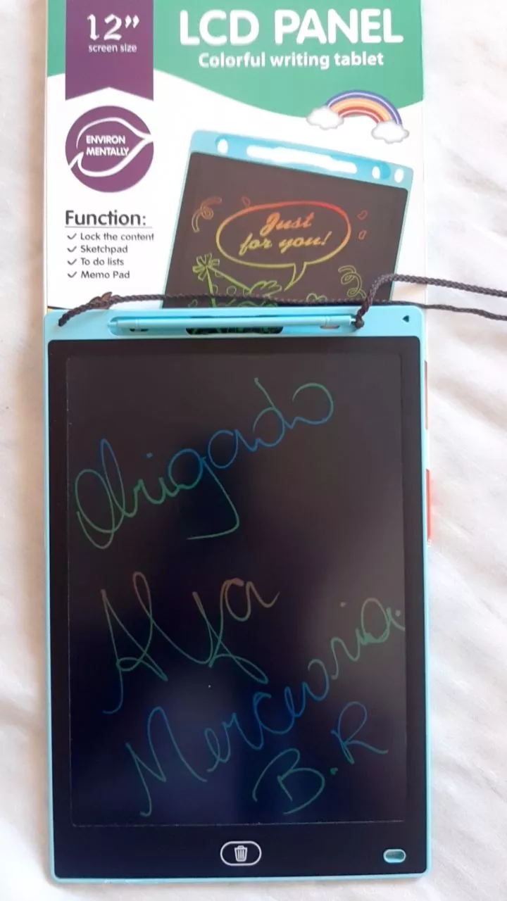 Tablet Infantil Escrita LCD 12 Polegadas Arco-Íris Reciclável IZEMAGIC KIDS photo review