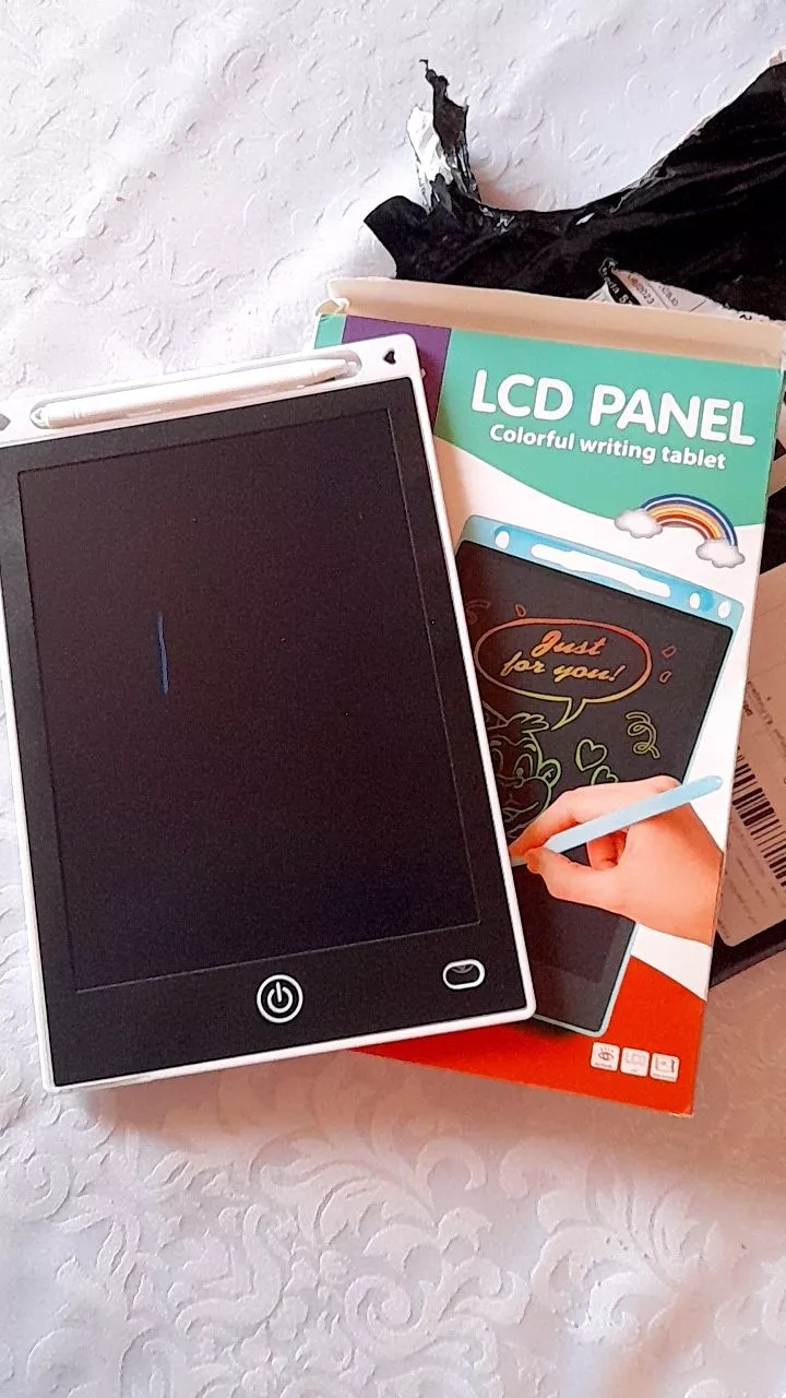 Tablet Lousa Mágica LCD 8.5 Pol ABS Proteção Ocular Apaga Fácil IZECOLOR KIDS photo review