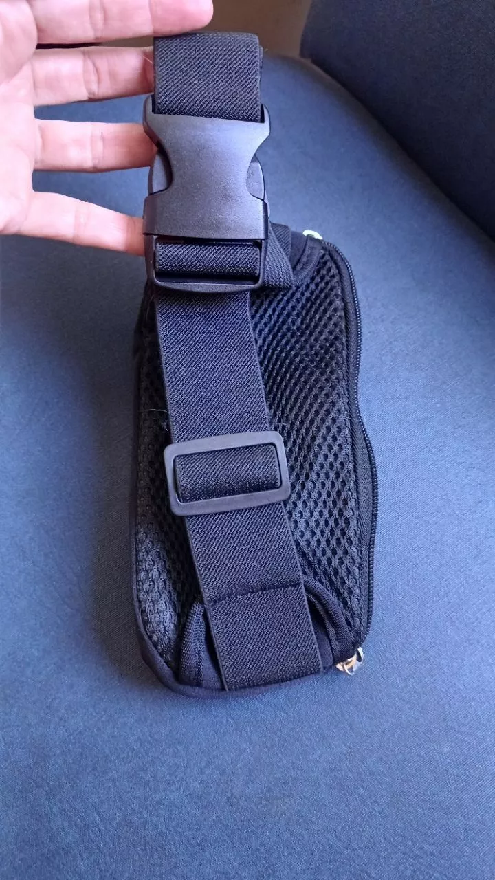 Pochete Esportiva Impermeável Corrida Multi Bolsos IZEACTIVE RUNNER photo review