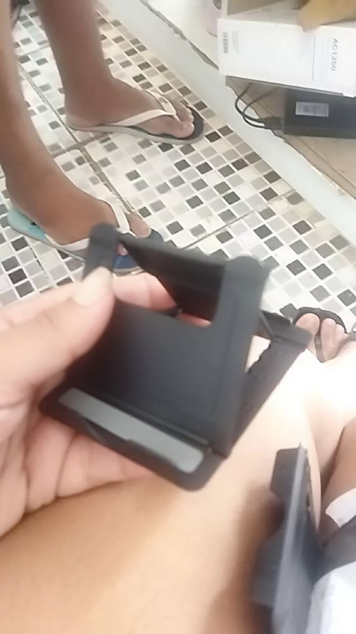 Suporte Ajustável para Celular e Tablet Dobrável Multicor IZEHOLD FLEX photo review