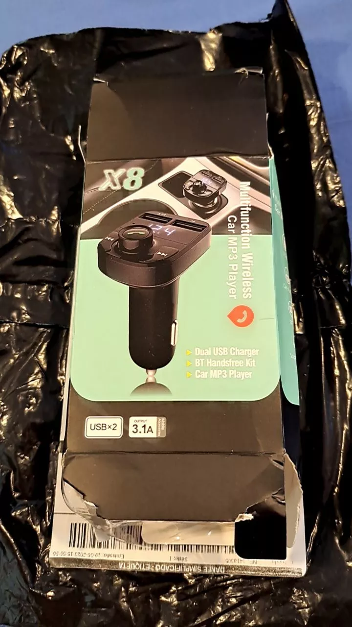 Adaptador Bluetooth FM para Carro Viva Voz, Carregador Veicular Sem Fio, Compatível Android e IOS IZEWIRE CONNECT photo review