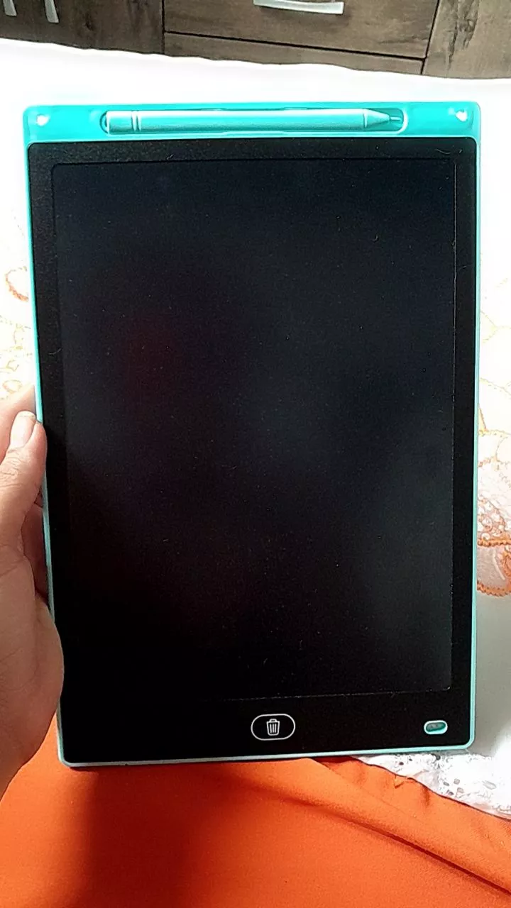 Tablet Infantil Escrita LCD 12 Polegadas Arco-Íris Reciclável IZEMAGIC KIDS photo review