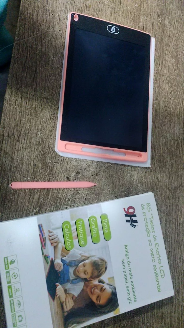Tablet Lousa Mágica LCD 8.5 Pol ABS Proteção Ocular Apaga Fácil IZECOLOR KIDS photo review