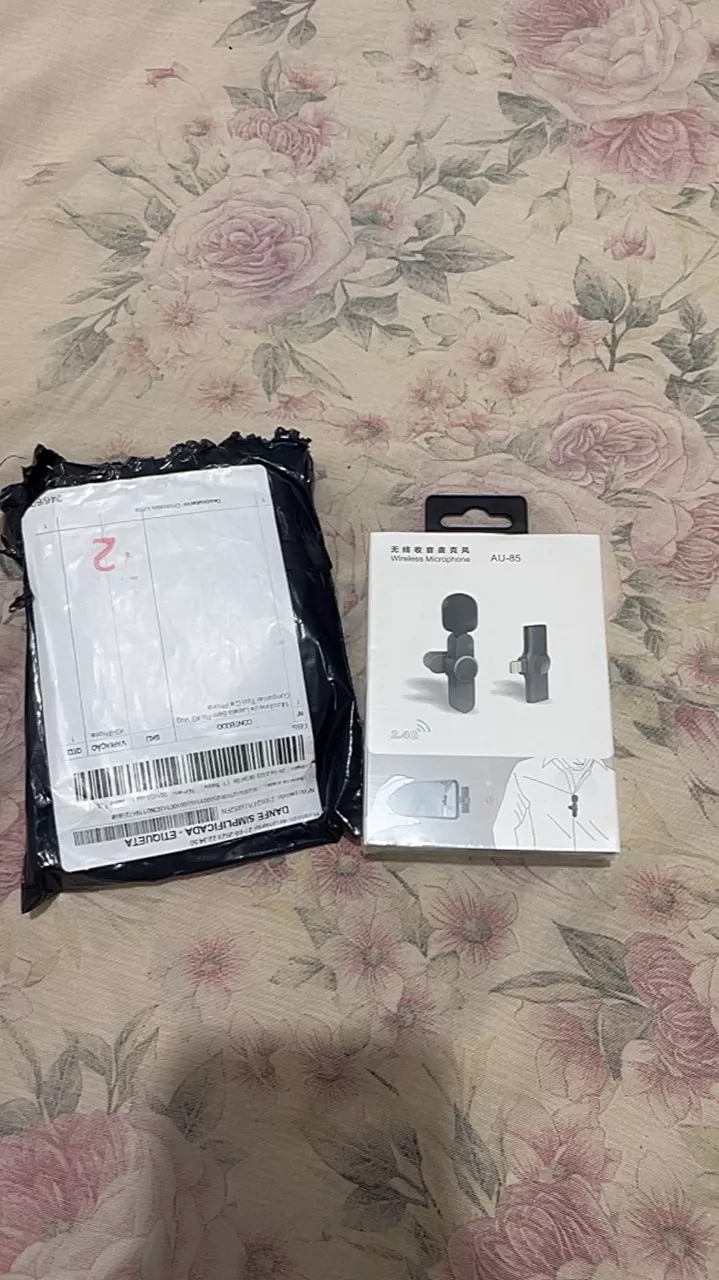 Microfone de Lapela Sem Fio Compatível iPhone e Android, Áudio Profissional, Longo Alcance IZEVOX PRO photo review