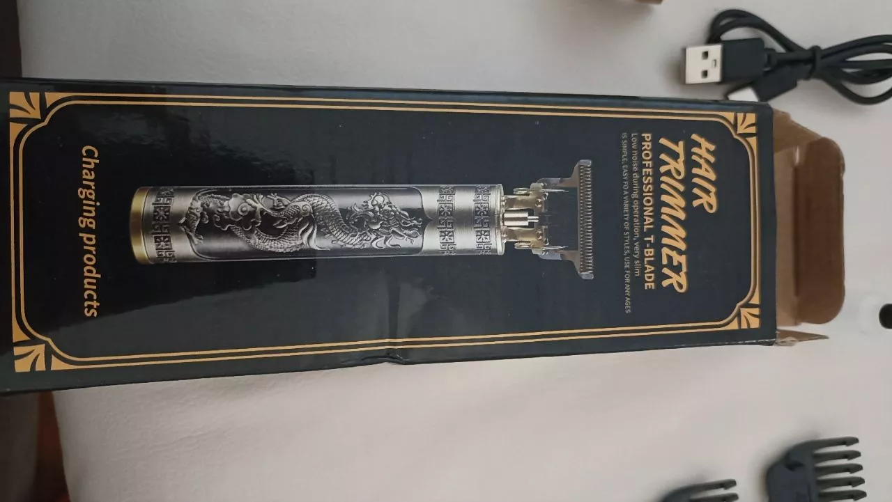 Máquina de Cortar Cabelo e Barba Elétrica Profissional Sem Fio Ajustável IZEBLADE PRO photo review